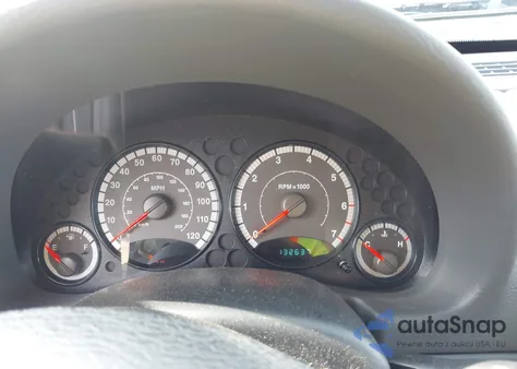 2005 Jeep Liberty Sport z USA, uszkodzony, nr VIN 1J4GK48K75W530535